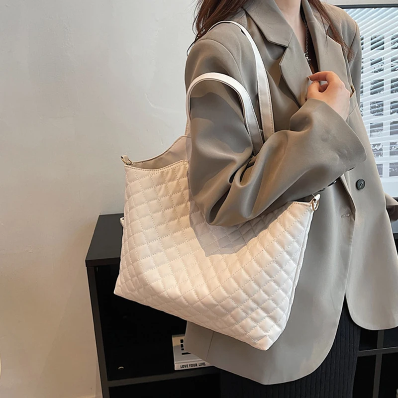 HB016 Women Tote Bag – (White)
